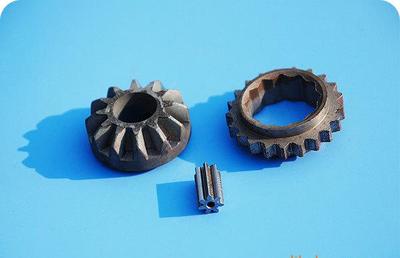 機(jī)械配件供應(yīng)概覽 自動(dòng)攻絲機(jī)、木工機(jī)械與粉末冶金齒輪